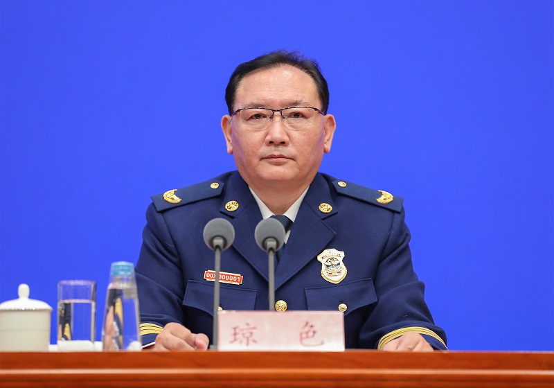 操日韩日逼淫骚潮喷视频应急部党组成员、消防救援局局长琼色出席新闻发布会